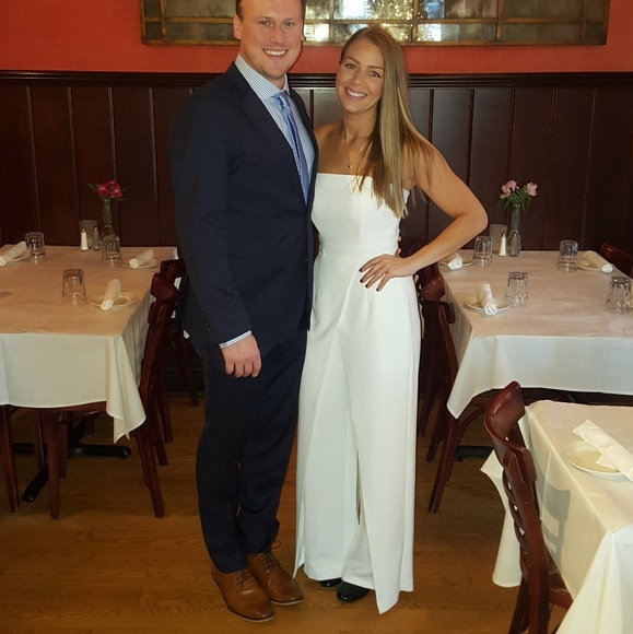 White House Black Market - Picture 5 of 6